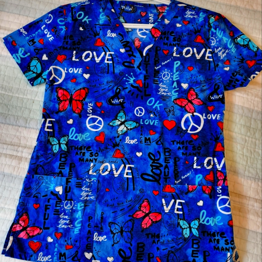 Scrub shirt